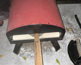 Outdoor pizza oven