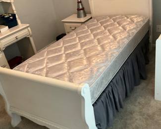 Twin bed and matress