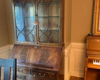 #116	Wood Secretary w/drop-front w/2 glass doors & 5 drawers- 38x19-34x84 - 1 piece	 $200.00 			
