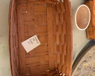 #179	Longaberger 1980 Basket w/2 Handles	 $20.00 			
