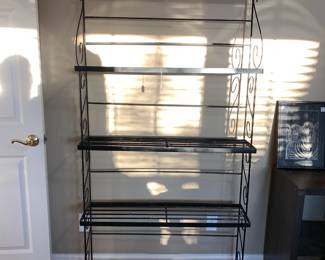 #129	Metal 4 shelf Bakers Rack - 36x10x71	 $45.00 			
