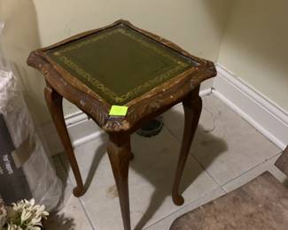 #170	Wood Square End Table w/leather top - 12 square x 19	 $25.00 			
