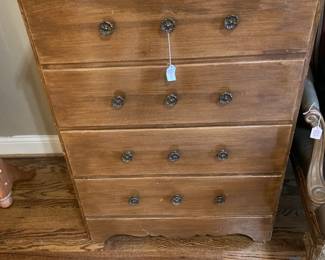 #131	Wood Chest of 4 drawers - 30x16x41	 $75.00 			
