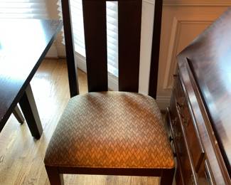 #117	 Black Table w/6 chairs - 70x42x30	 $175.00 			
