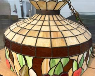 Tiffany-style Stained Glass Hanging Lamp