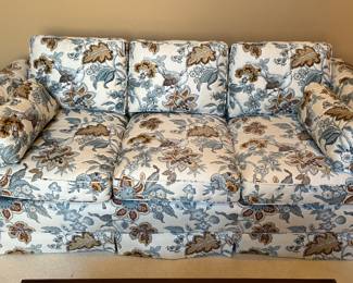 Floral Ethan Allen Sofa -Clean