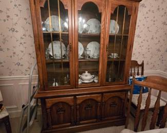 Broyhill China cupboard