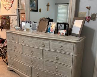 HOOKER gray wood 11 drawer dresser with mirror
