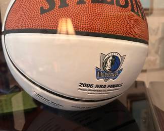 SPALDING numbered 2006 NBA MAVERICKS  championship ball  with certification and display case 