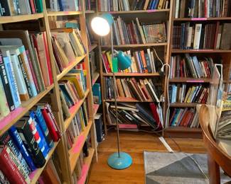 Vintage mid-century modern adjustable standing lamp in chrome and turquoise