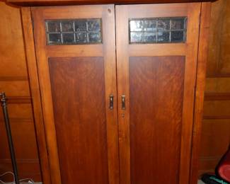 MISSION STYLE OAK CABINET