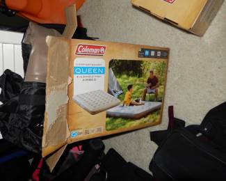 COLEMAN QUEEN AIR MATTRESS