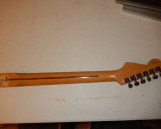 VINTAGE 2000 FENDER STRATOCASTER AMERICAN STANDARD MAPLE NECK