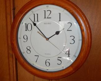 SEIKO WALL CLOCK