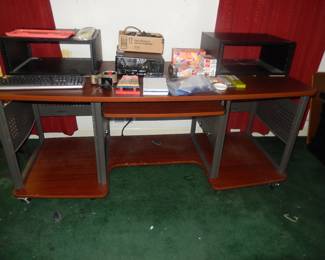 STUDIO ENGINEERS DESK