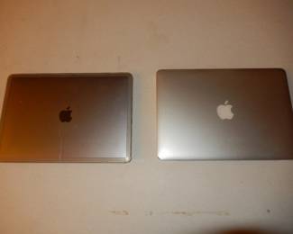 APPLE MAC BOOKS