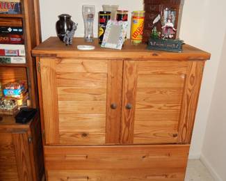 VINTAGE CARGO DRESSER