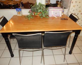 MAPLE TOP KITCHEN DINING TABLE WITH 4 MODERN CHAIRS