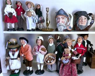 Byer's Christmas figures