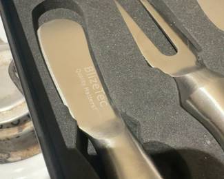 6-Piece Cheese Knife Set - BRAND NEW / Never Used