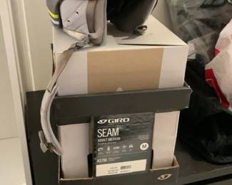 GIRO SEAM Adult Medium Snowboard or Ski Helmet - BRAND NEW in original box