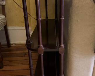 The Bombay Company Wooden Display Shelf (30 x 27 x 8”)