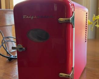 Frigidaire Retro Mini Fridge (10 x 9”)