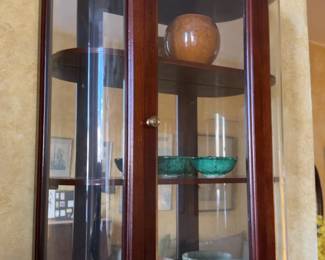 Cherry Wood Curio Cabinet (25 x 20,5 x 6”)
