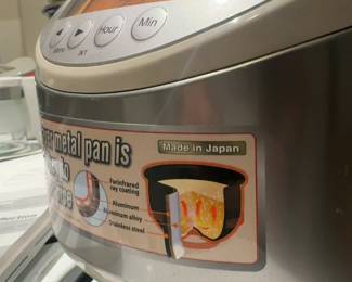 Tiger Corporation JKT-D18U 10-Cup Capacity Induction Heating Electric Rice Cooker with 12 Menu Settings - comes with original manual - EXCELLENT CONDITION