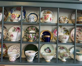 Teacup Display Shelf (36” x 20” x  5”)