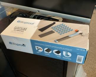 lifeproof professional flooring installation 33-piece kit