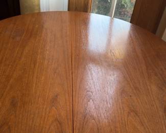 Round Wooden Table (47 x 28”)