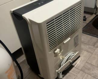 Westpointe 45-Pint Dehumidifer (MDCDP-45AEN1-BA9)