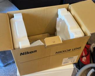 Nikon Nikkor 200mm f2G ED VR II camera lens box (no lens included)