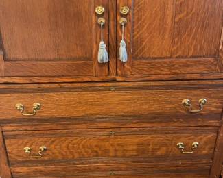 Antique Oak Chest (59 x 35 x 17”)