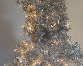 Aluminum tree NOT VINTAGE