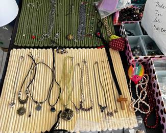 Various costume jewelry 