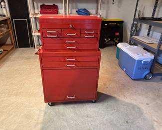 Tool chest