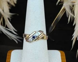 Sapphire Diamond 10kt Gold Ring Tested 3.86 Grams