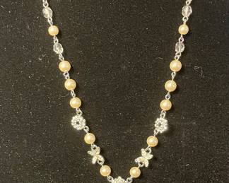 Carolee Silvertone Necklace. You will need to ask to see this item.