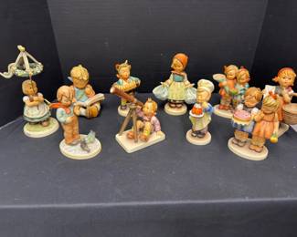 Collection of 10 Goebel Figurines