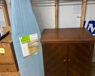 RARE Singer 2012 Circa 1940 With Ironing Board