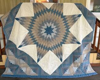 Handmade Vintage Log Cabin Amish Lonestar Quilt In Blue And White Floral