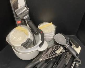 OXO TFal Kitchen Utensils  Plastic Stacking Bowls