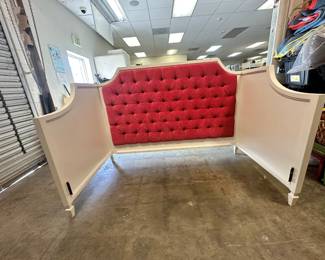 Twin Size Pink Tufted Day Bed. Barbie Bedroom. Girls Room Furniture