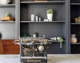 Vintage Remington Typewriter, Knick Knacks