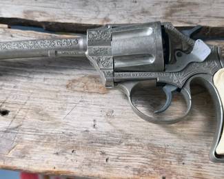 Revolver replica
