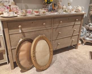 POTTERY BARN BEDROOM FURNITURE