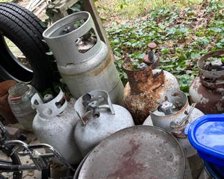Various gas tanks