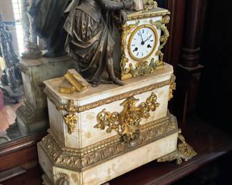 Mantle clock